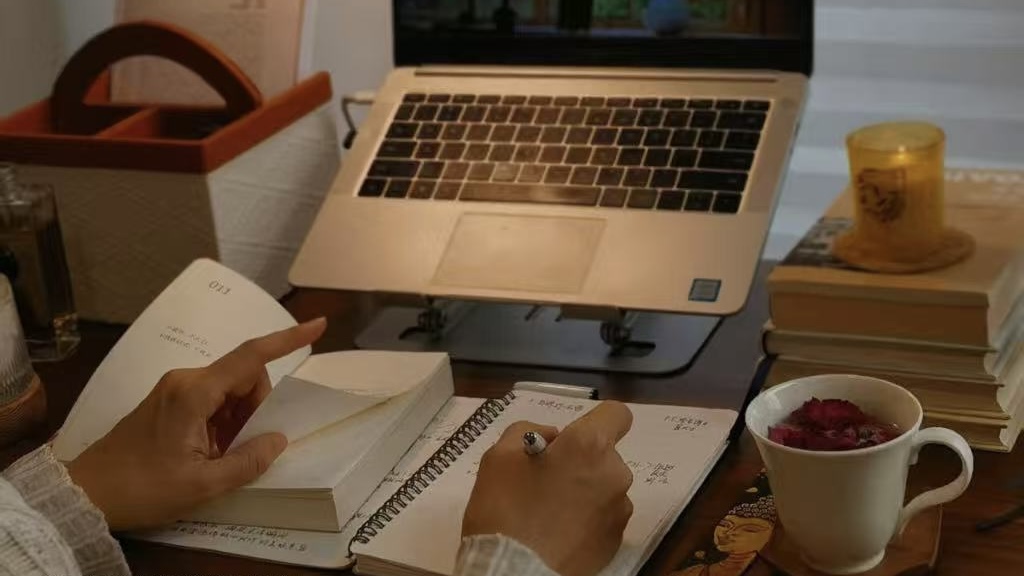 42岁,我靠写作重启了第二人生,建议你也试试